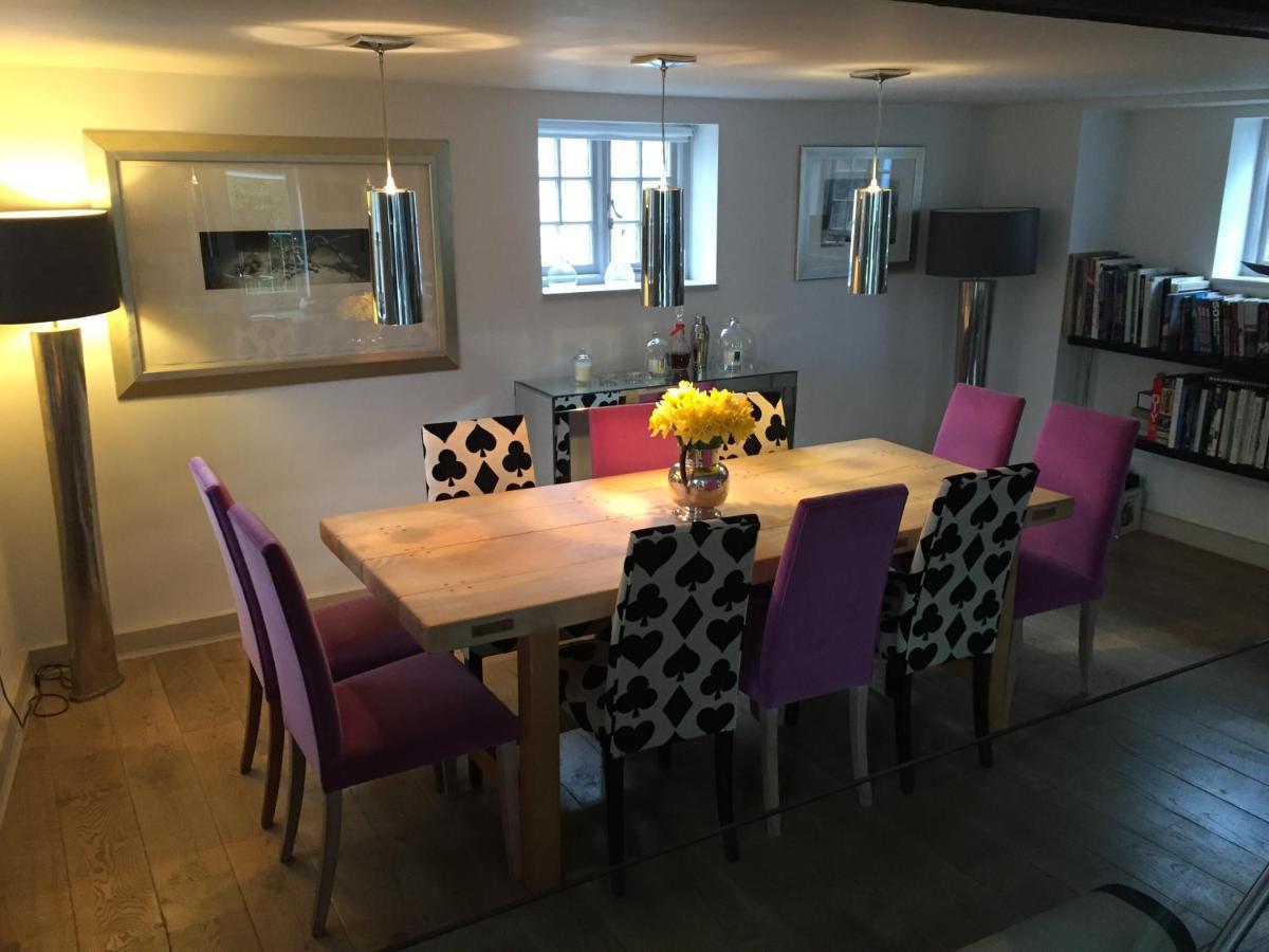 Castle Mill Bed And Breakfast Dorking Bagian luar foto
