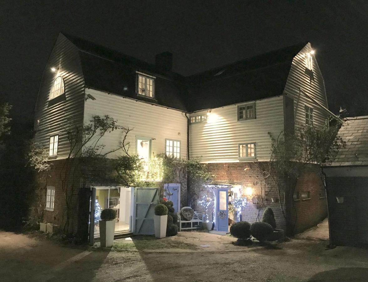 Castle Mill Bed And Breakfast Dorking Bagian luar foto